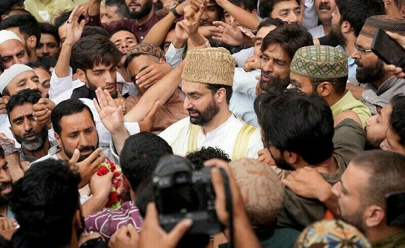 Kashmiri Freedom Leader Mir Waiz Umar Farooq Released After Four Years House Arrest mir waiz umar farooq