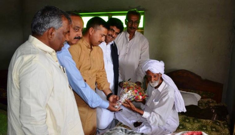 seraiki poet ahmad khan tariq passes away news and article on girdopesh.com