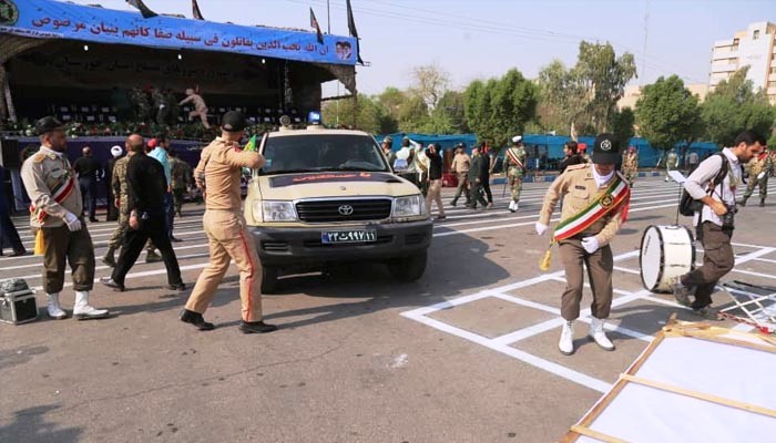 اہواز : پریڈ پر حملے میں مرنے والوں کی تعداد 24 ہو گئی ، 50 زخمی iran parade attack