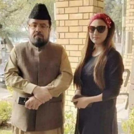 hareem shah and mufti qavi