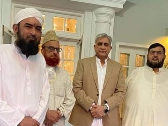 tehreek labbaik bajwa and muft muneeb