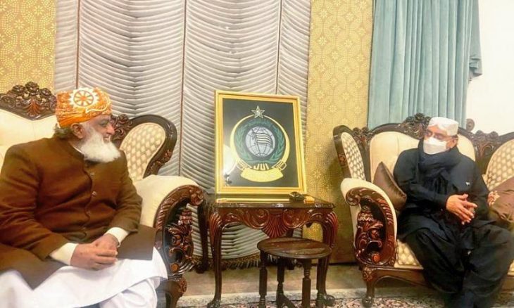 سید مجاہد علی کا تجزیہ : تحریک عدم اعتماد یا عمران خان کو مضبوط کرنے کا طریقہ ؟ zardari fazal ur rehman