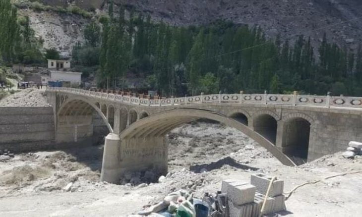 ہنزہ میں ششپر گلیشئر پگھلنے سے سیلاب، حسن آباد پل تباہ