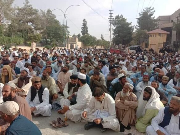 پسنی : جونئیر کیڈر اساتذہ کی اپ گریڈیشن کے لیے ایک ہفتہ سے تا دم مرگ بھوک ہڑتال teachers strike quetta
