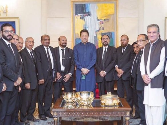ہمیں آئندہ بھرپور مینڈیٹ ملے گا اور کسی بیساکھی کی ضرورت نہیں ہوگی، عمران خان