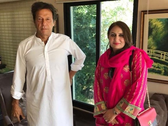 پارٹی چھوڑنے کیلیے شدید دباؤ ڈالا جارہا ہے، عمران خان کا ساتھ نہیں چھوڑوں گی، مسرت جمشید