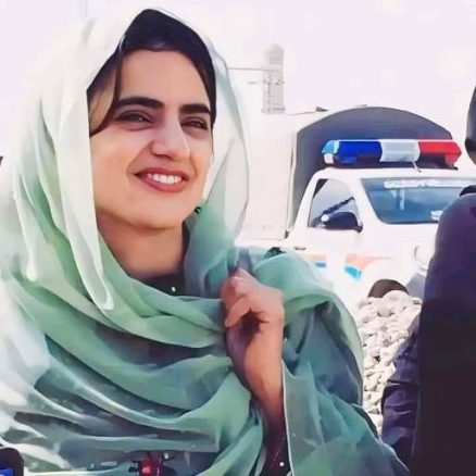 ڈاکٹر علی شاذف کا کالم لانگ مارچ کے مقاصد اور ڈاکٹر ماہ رنگ بلوچ dr mah rang baloch