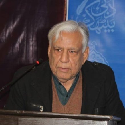 جاوید یاد نے شاعری کے ذریعے امن و محبت کا پیغام دیا : ادبی بیٹھک میں کتاب کی تعارفی تقریب : ڈاکٹر صلاح الدین حیدر ، رضی الدین رضی کا خطاب salah ud din 6 feb 25