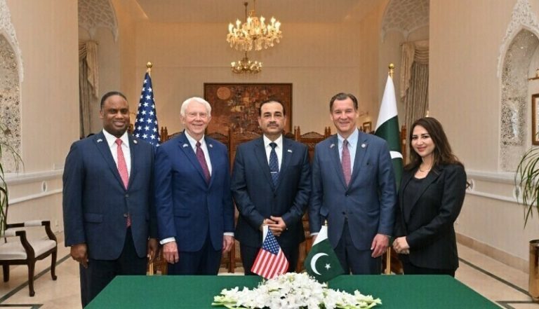 american and aasim munir