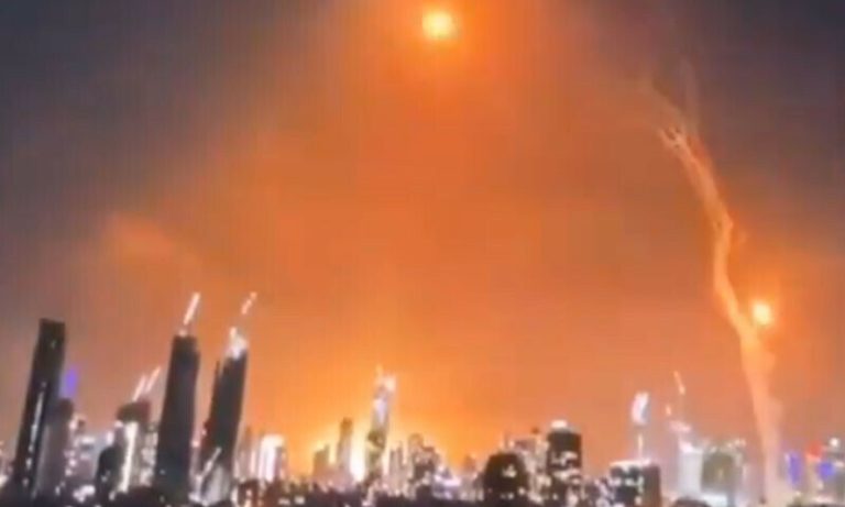 Tel Aviv under attack